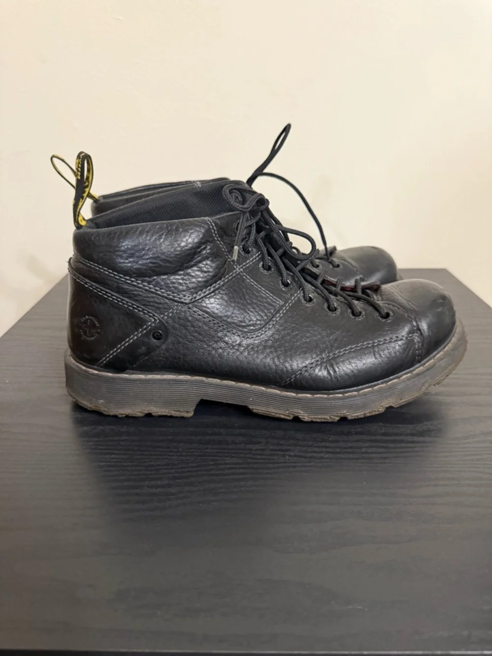 Doc Martens Vintage Grunge Air Wair Cecil Unisex Lace Up Boots Black US 11 Mens